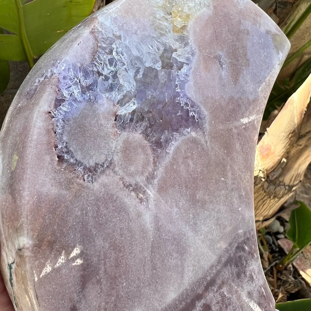 Pink amethyst druzy Moon with Gold Quartz Crystal - Picture 3 of 9